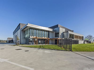 Petdirect, Auckland Building